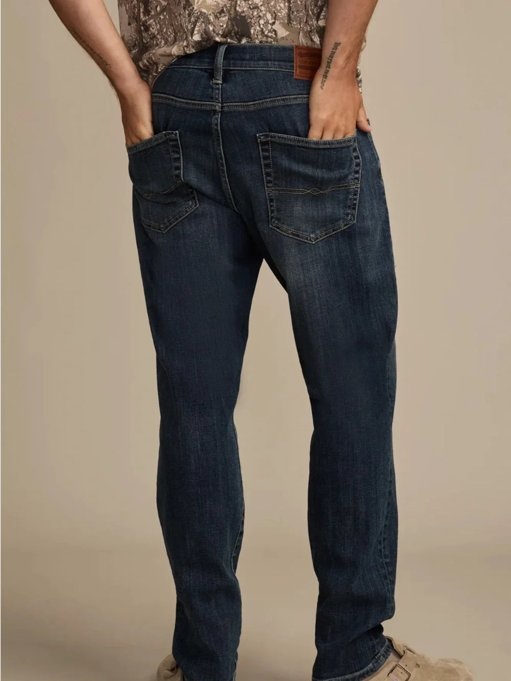 Lucky Brand Vintage 121 Slim Straight Baggy Dark Wash Denim Jeans, size 34 W